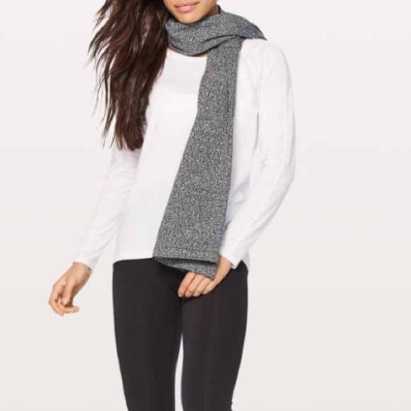 NWT JACQUARD VINYASA SCARF RULU RUNNING LUON - OS - Picture 3 of 8